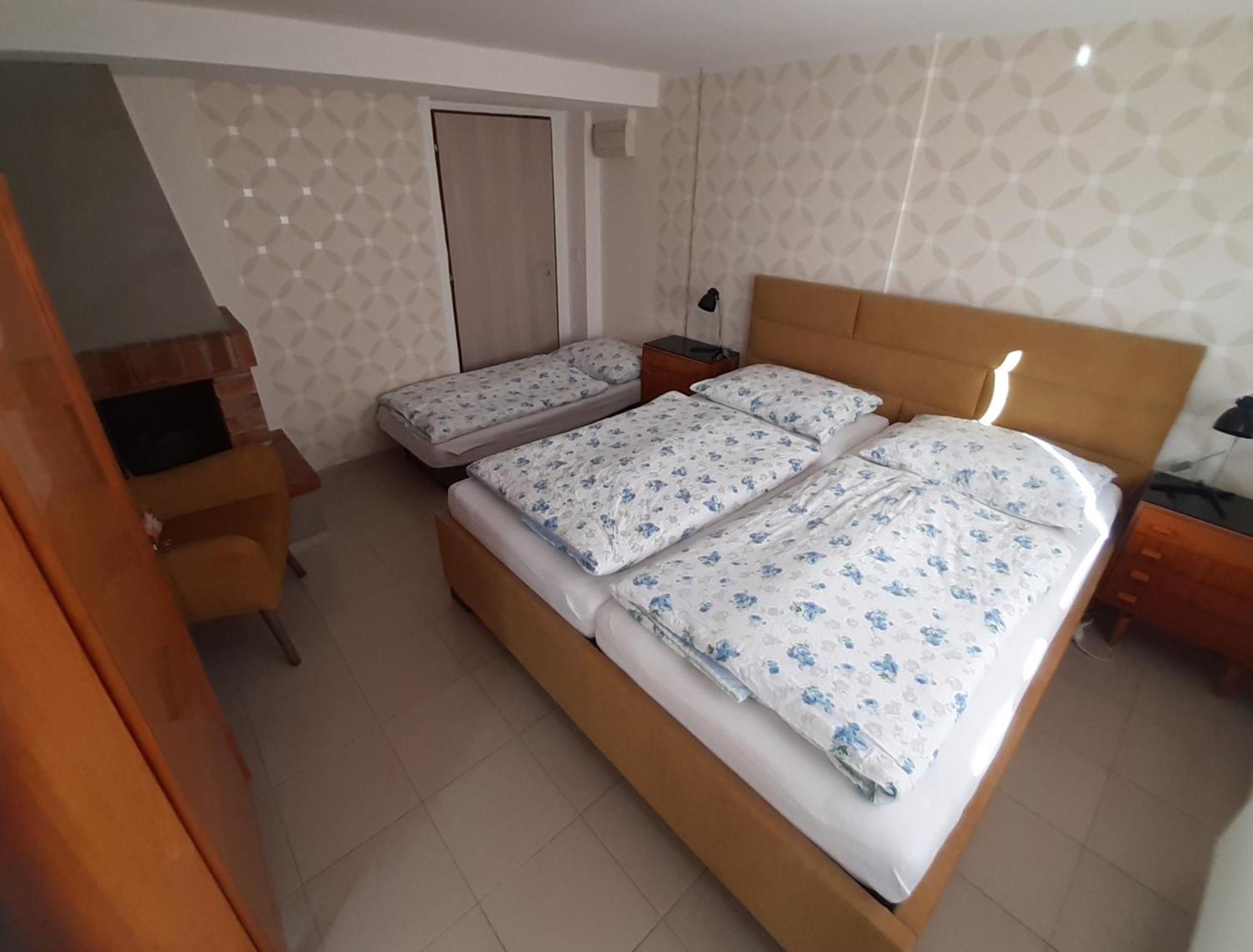 Apartment Adela Hluboká nad Vltavou Exterior foto